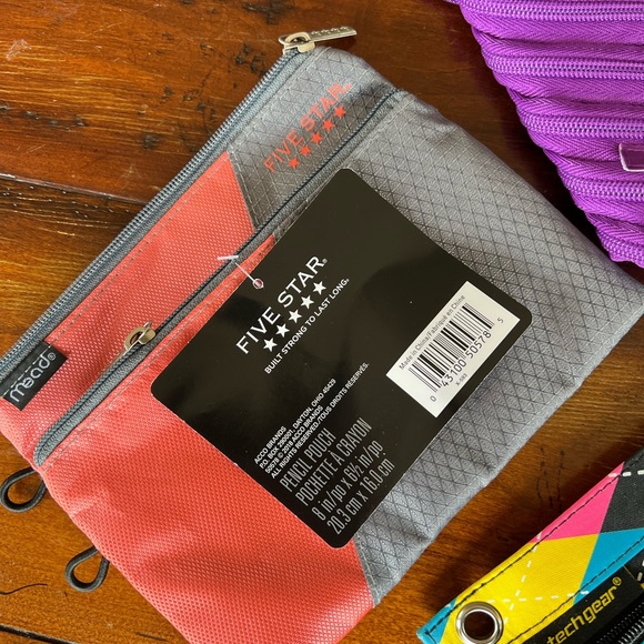 Assorted children’s pencil cases ✏️💌 - Picture 4 of 8